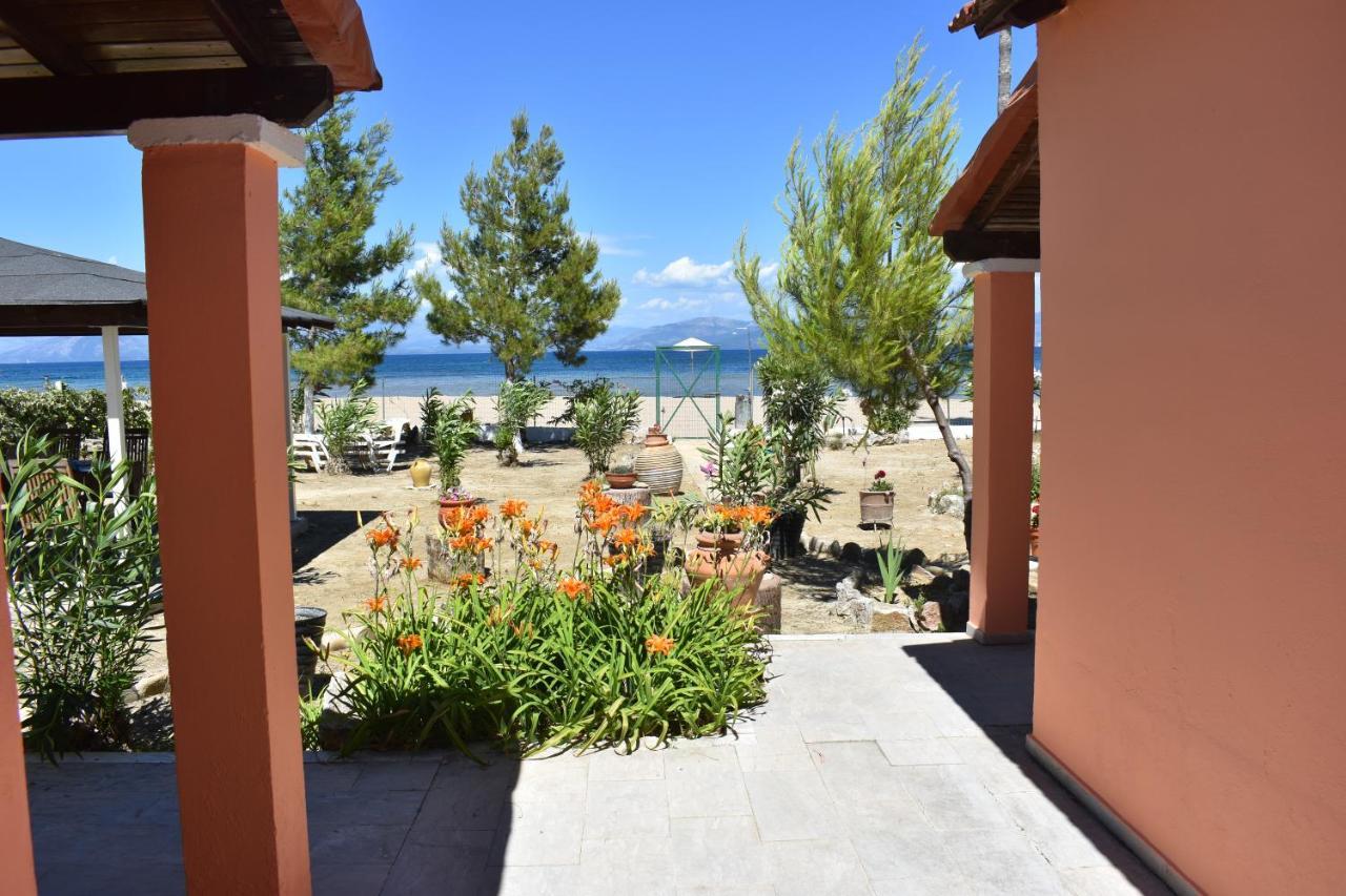 Bouka Beachfront Bungalows Agios Nikolaos  Exterior foto