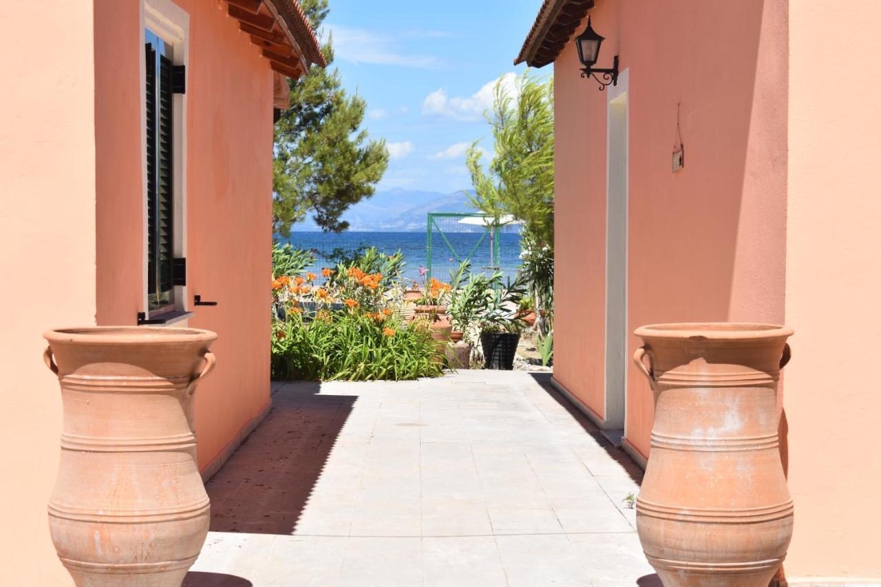 Bouka Beachfront Bungalows Agios Nikolaos  Exterior foto