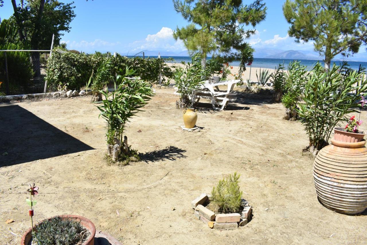 Bouka Beachfront Bungalows Agios Nikolaos  Exterior foto