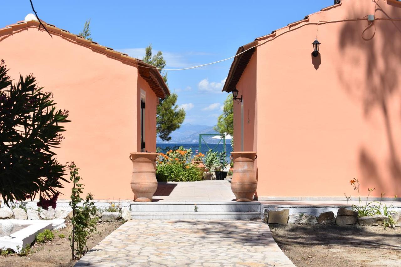 Bouka Beachfront Bungalows Agios Nikolaos  Exterior foto