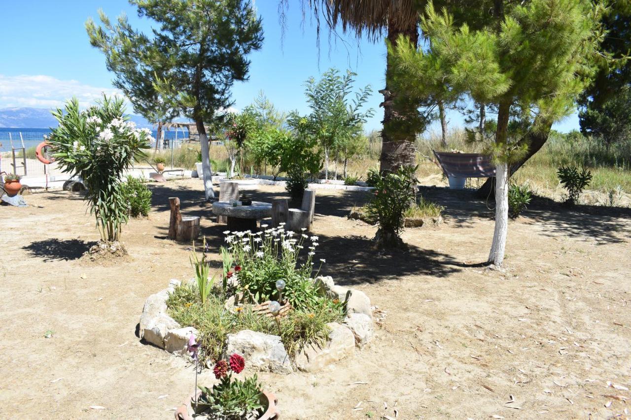 Bouka Beachfront Bungalows Agios Nikolaos  Exterior foto