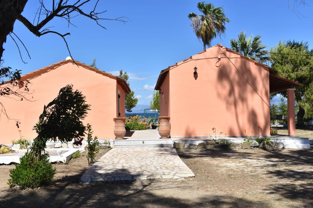 Bouka Beachfront Bungalows Agios Nikolaos  Exterior foto